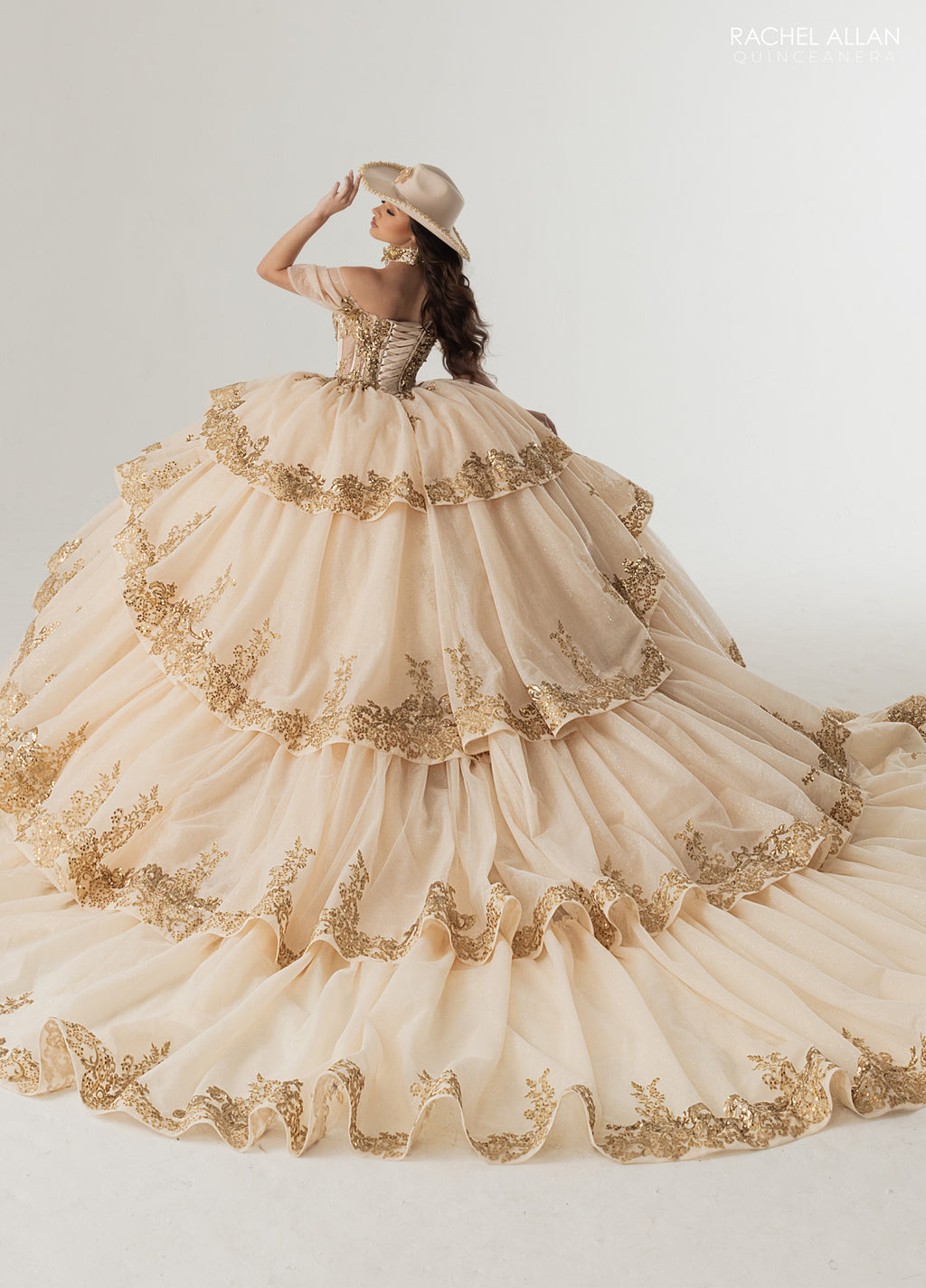 Style RQ3175